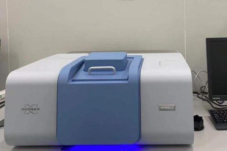 中遠(yuǎn)紅外反射率測(cè)量裝置